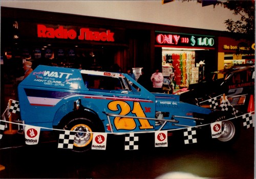 1980s mall photograph dirt - pa,